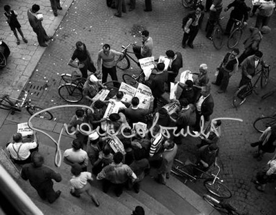 Manifestazione in piazza 25 Aprile per l'attentato a Palmiro Togliatti. Milano, 14.07.1948